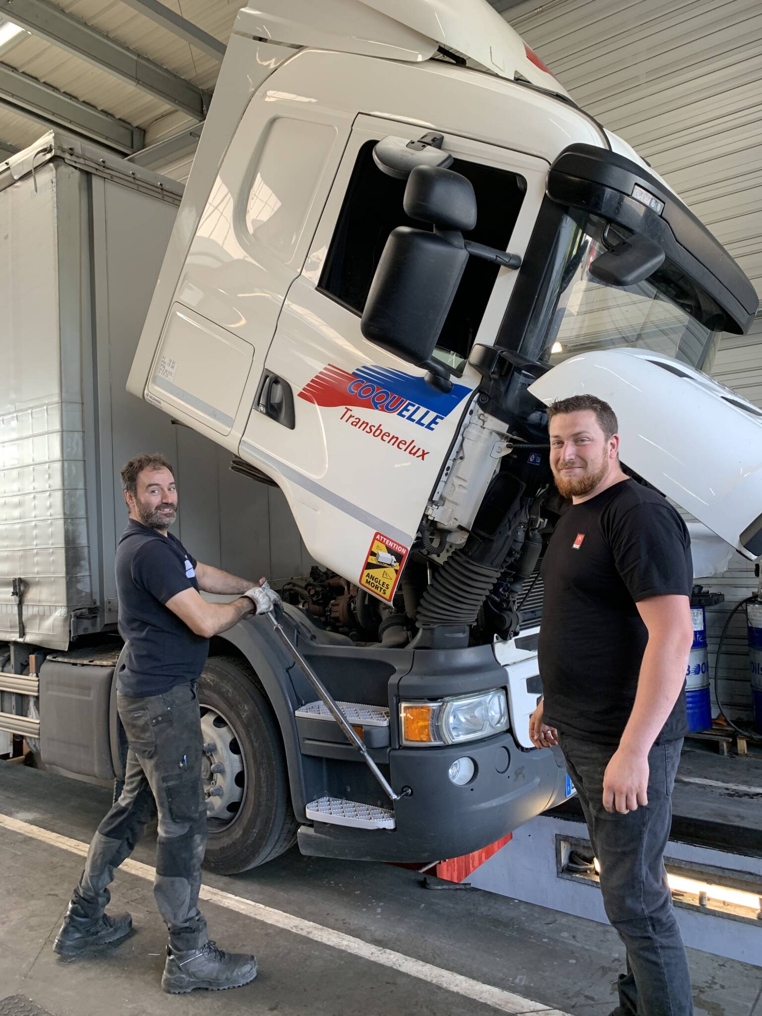 Le métier de mécanicien poids lourds en entreprise de transport routier Coquelle